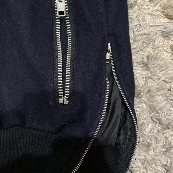 Vintage wool Toronto BlueJays bomber jacket. - Picture 5 of 6